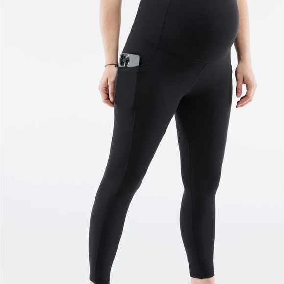 PureLuxe High-Waisted Maternity 7/8 Legging - Picture 6 of 7